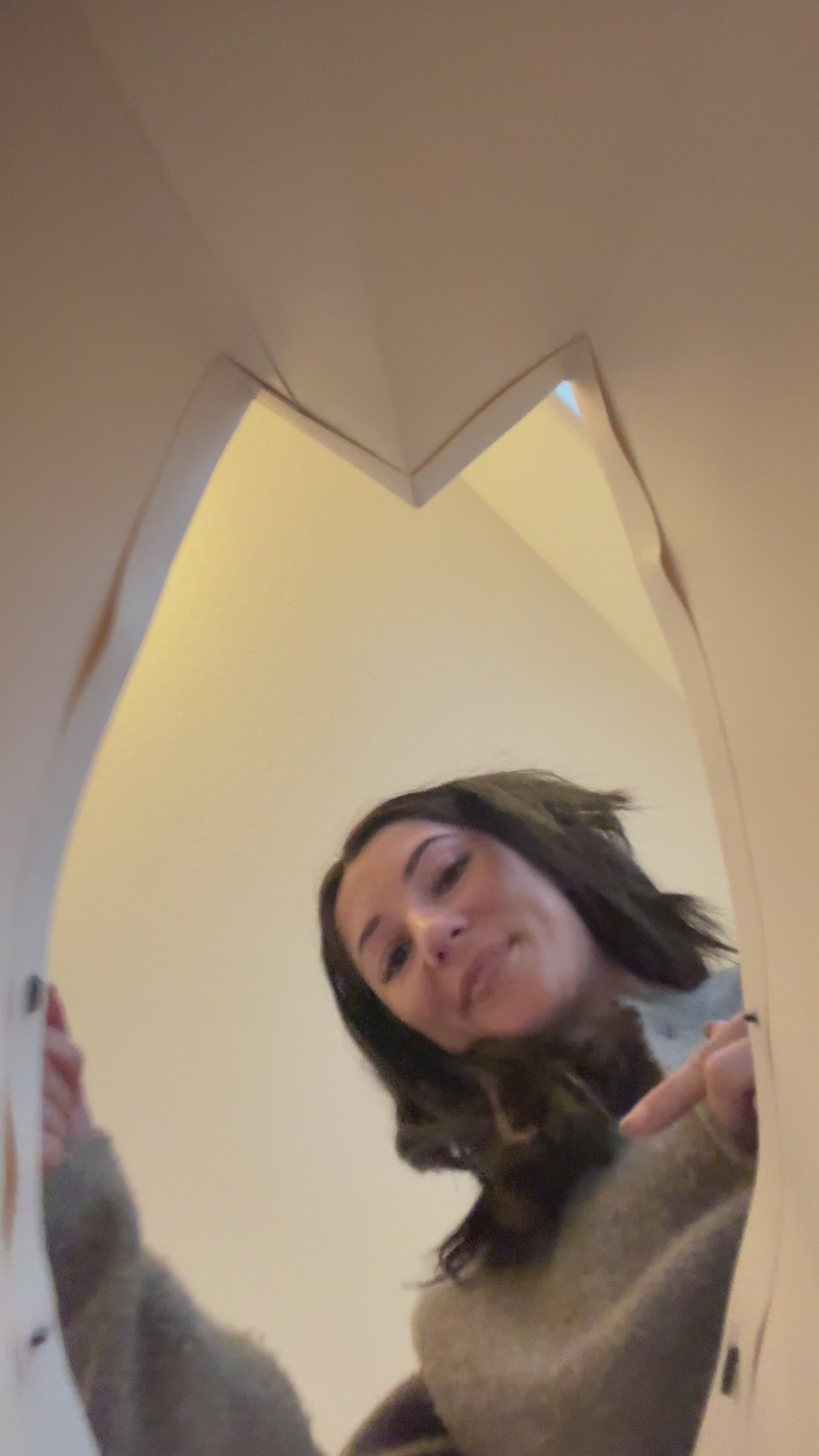 Charger la vidéo : <p>4 looks, une seule vibe 💫 Découvre nos pièces portées en réel.</p>